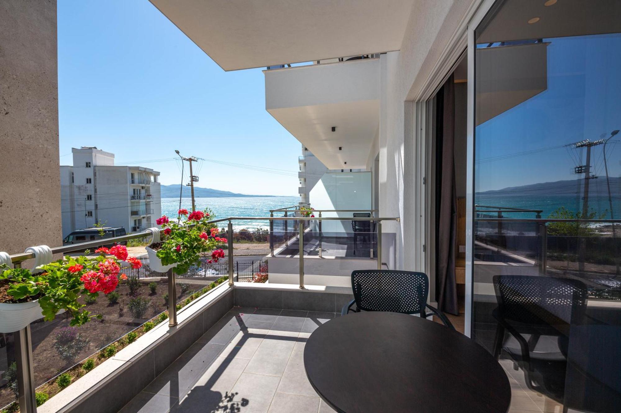 Hotel Azure 4*