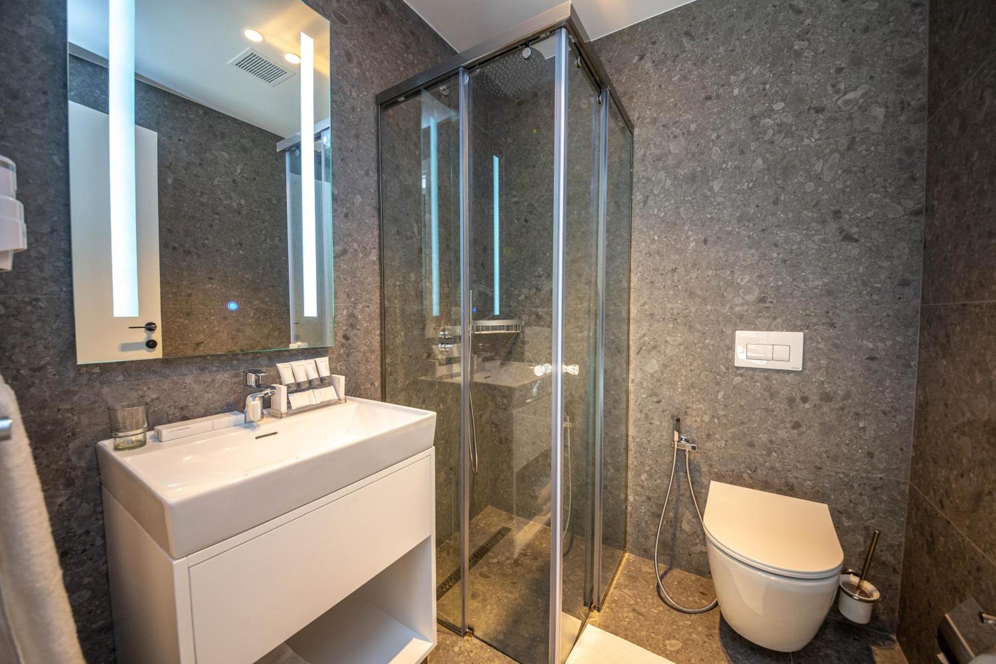 Azure Hotel 4*