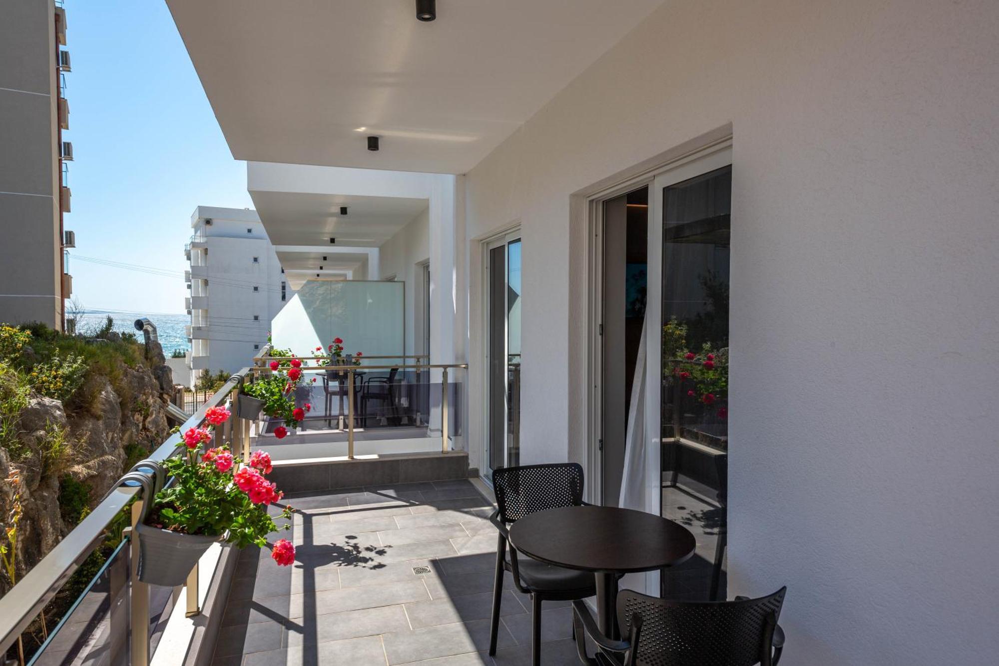 Azure Hotel 4*