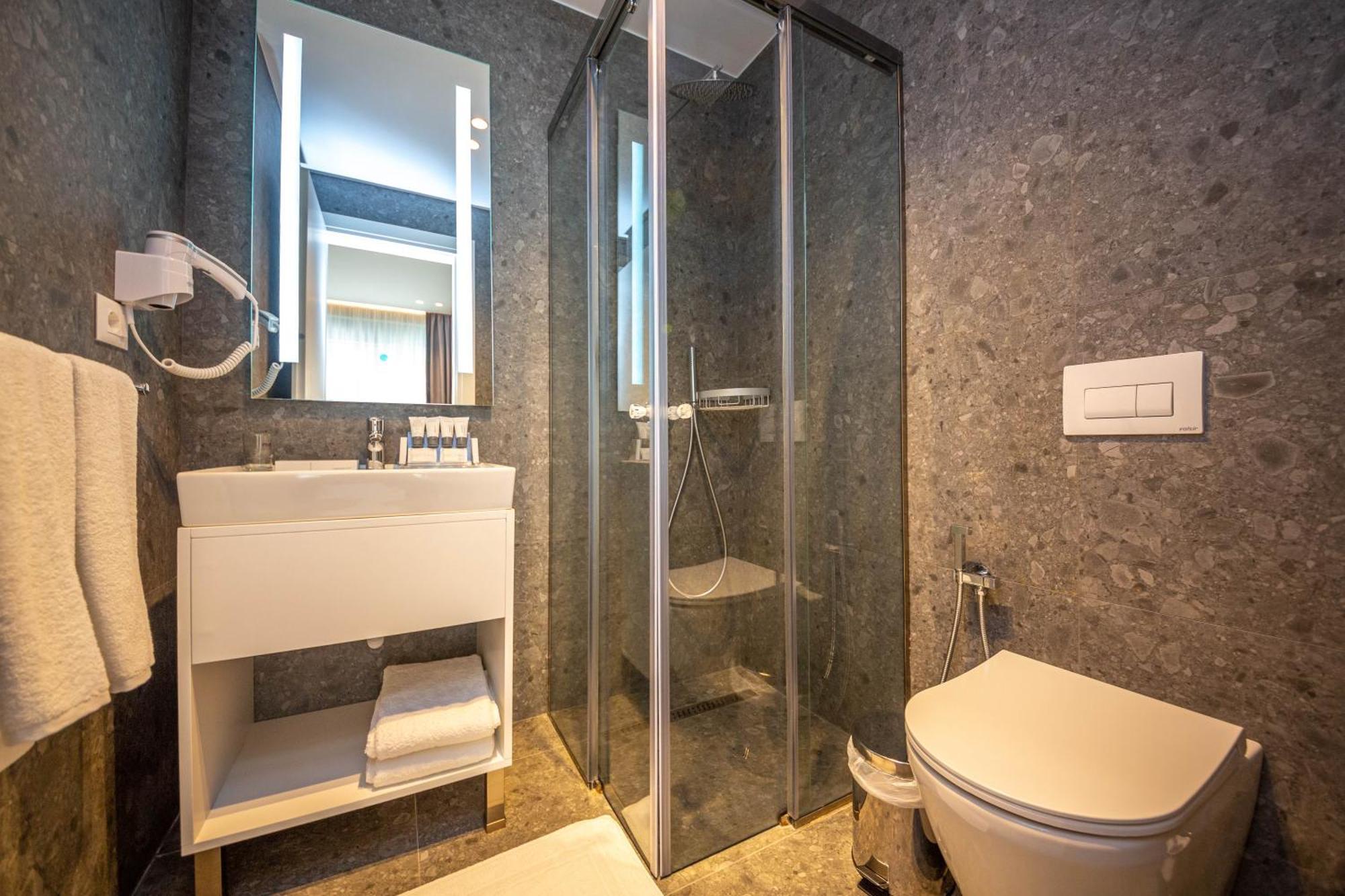 Hotel Azure 4*